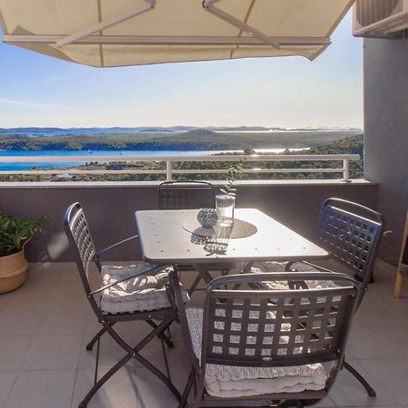Apartment Sea View Šibenik Exteriör bild
